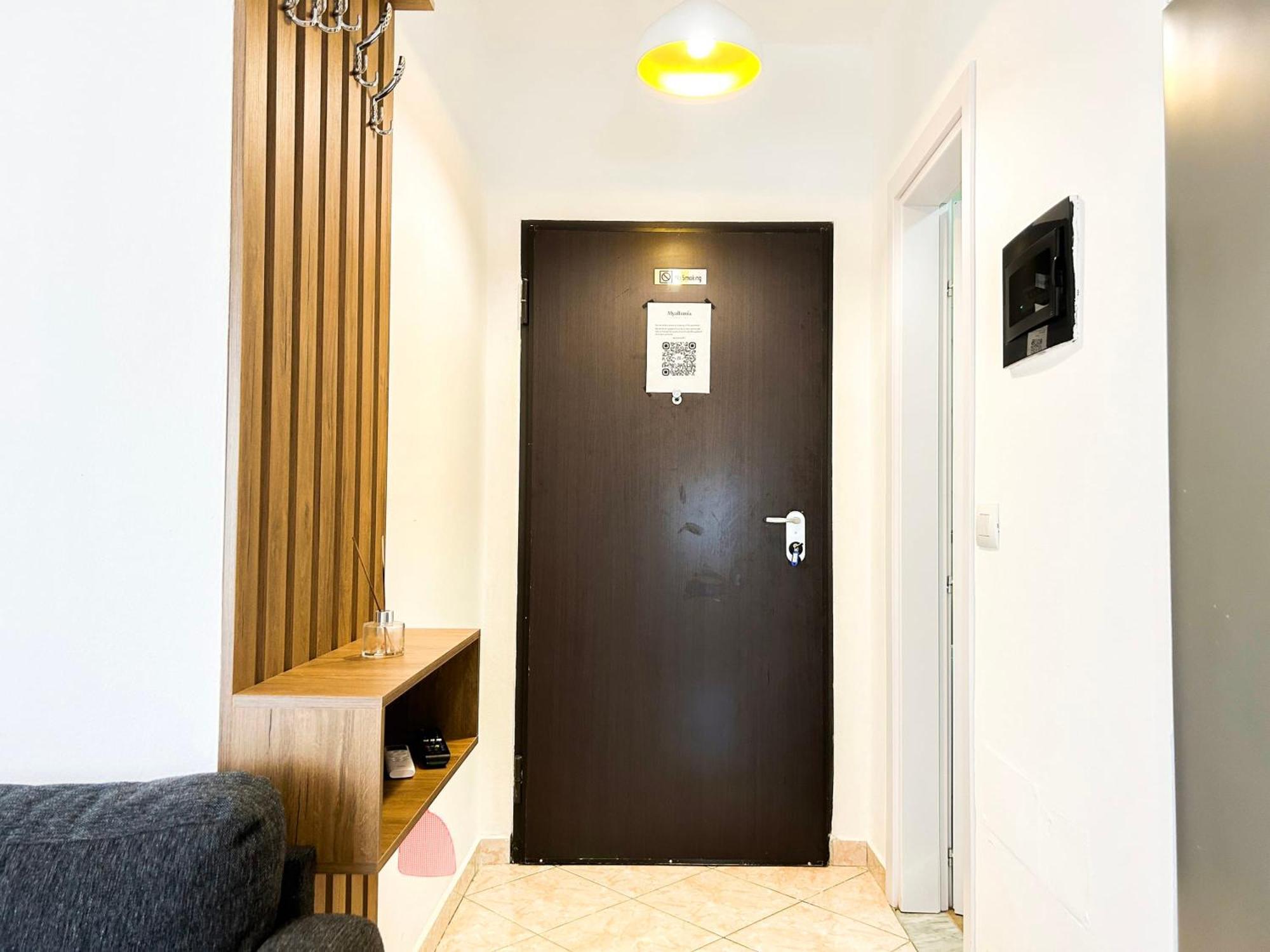 891 Apartament *