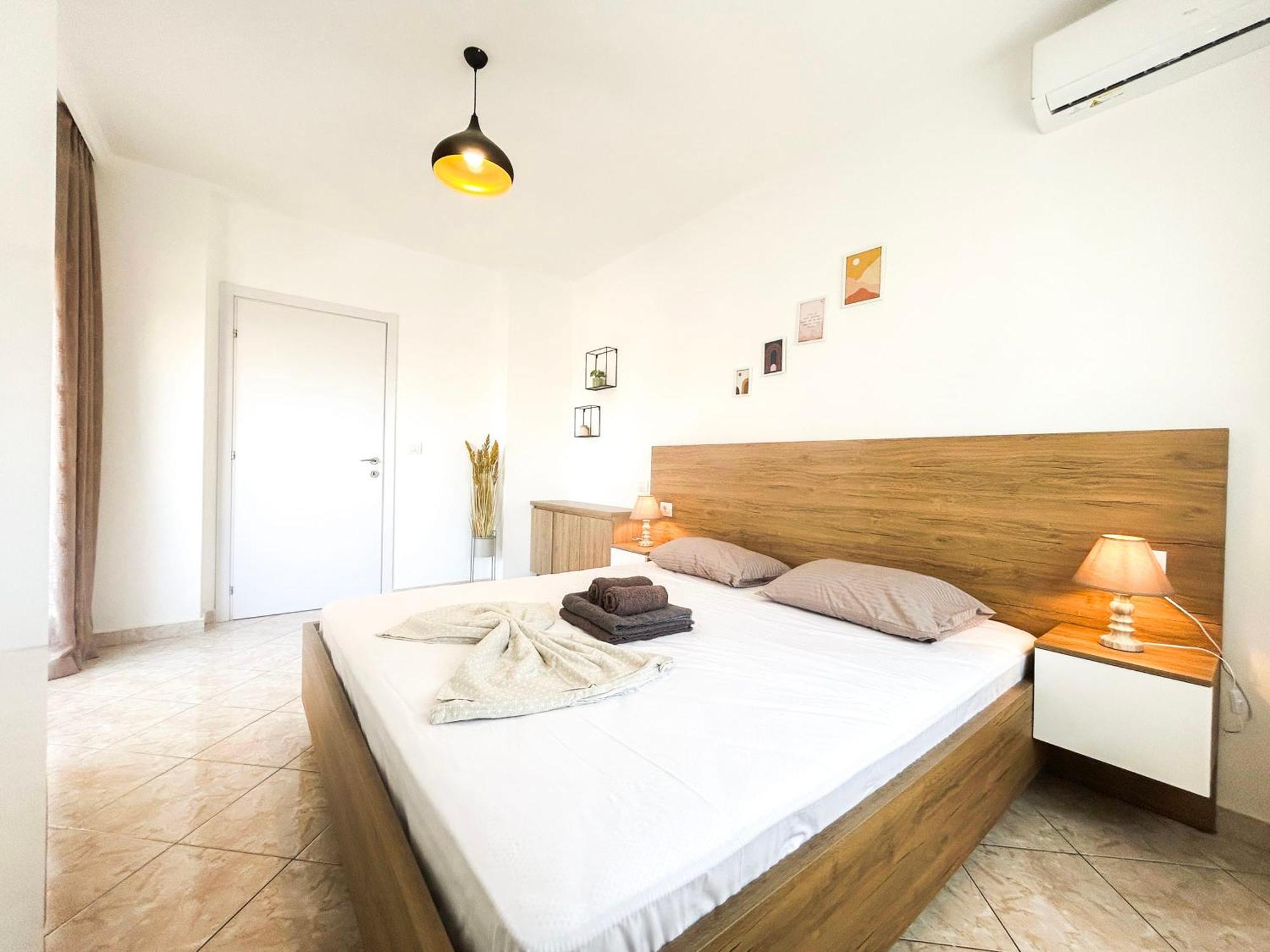 891 Apartament