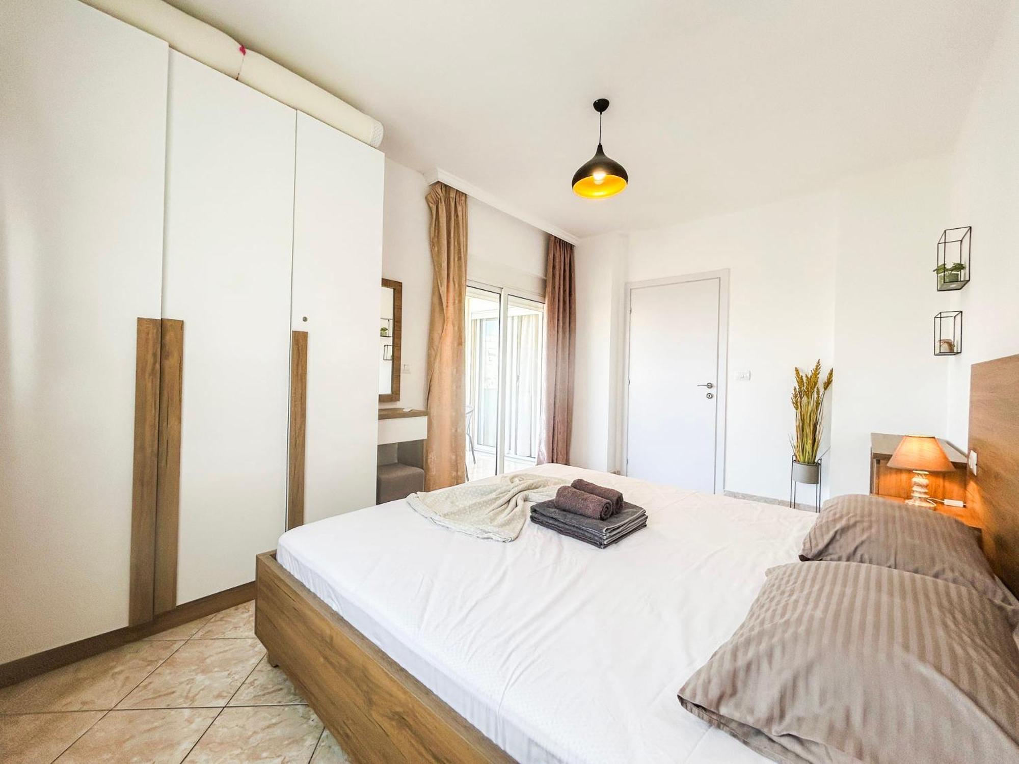 891 Apartament